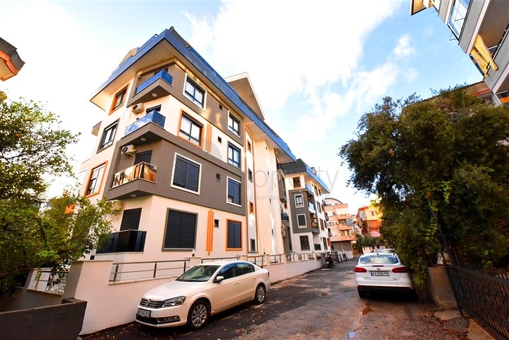 Geräumige Wohnung in der Nähe von Kleopatra Beach