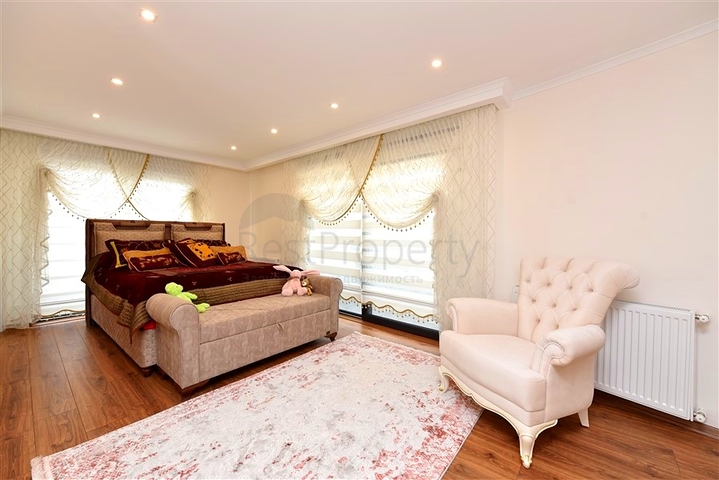 Geräumige Wohnung in der Nähe von Kleopatra Beach