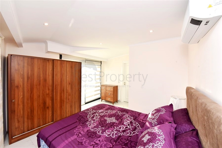 Geräumige Wohnung in der Nähe von Kleopatra Beach