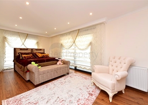 Geräumige Wohnung in der Nähe von Kleopatra Beach