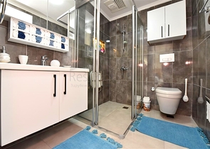 Geräumige Wohnung in der Nähe von Kleopatra Beach