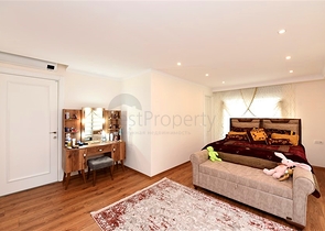 Geräumige Wohnung in der Nähe von Kleopatra Beach