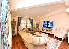 Geräumige Wohnung in der Nähe von Kleopatra Beach