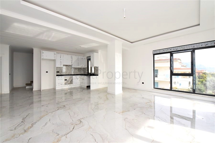 3+1 Wohnung in einem neuen Komplex mit Blick auf das Meer und die Festung von Alanya