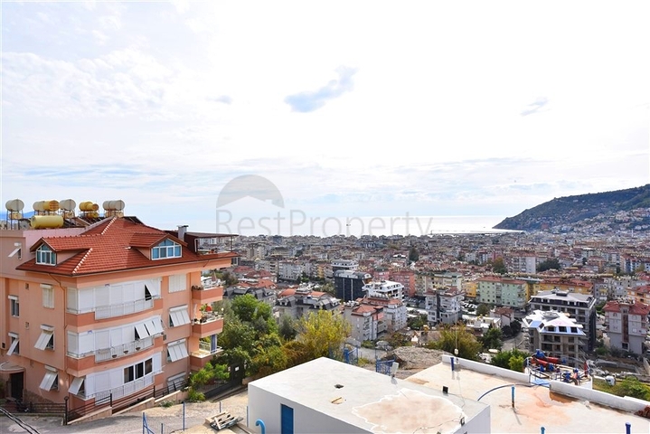 Dreizimmerwohnung mit herrlichem Panoramablick auf das Meer