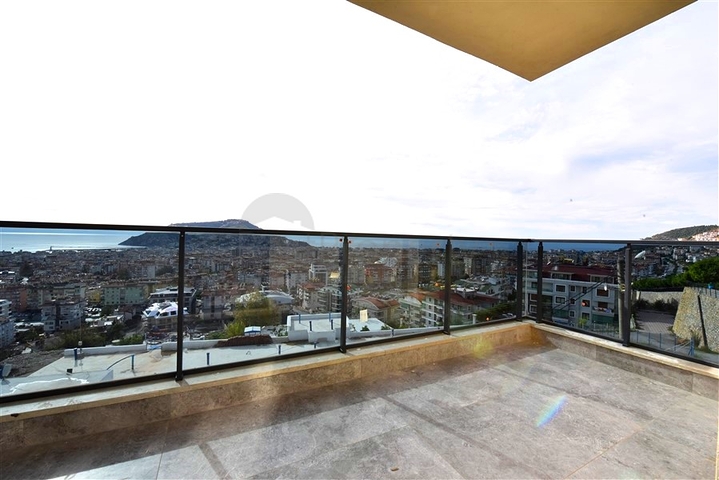 Dreizimmerwohnung mit herrlichem Panoramablick auf das Meer