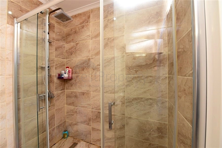 Großes 1+1 Apartment in einem modernen Komplex im Stadtteil Kestel