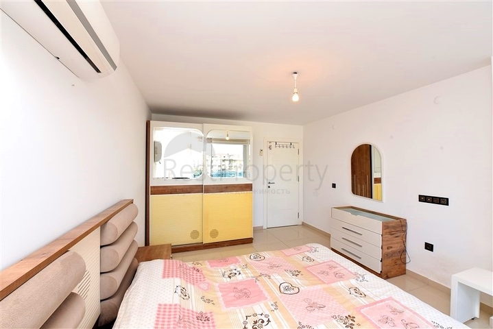 Großes 1+1 Apartment in einem modernen Komplex im Stadtteil Kestel