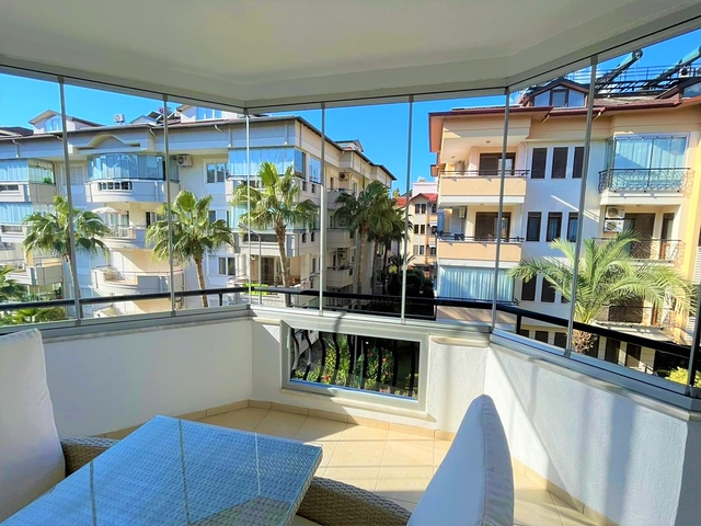 Gemütliche Dreizimmerwohnung in Oba, 300 m vom Meer entfernt  Gemütliche Dreizimmerwohnung in Oba, 300 m vom Meer entfernt