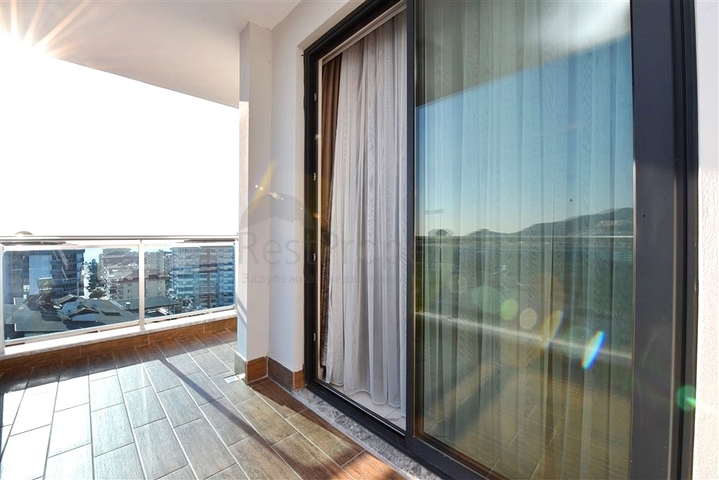 Geräumige 1+1-Wohnung in einem Komplex mit entwickelter Infrastruktur