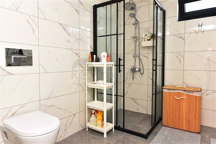 Geräumige 1+1-Wohnung in einem Komplex mit entwickelter Infrastruktur