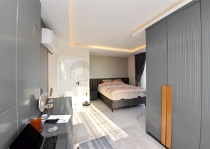 Geräumige 1+1-Wohnung in einem Komplex mit entwickelter Infrastruktur