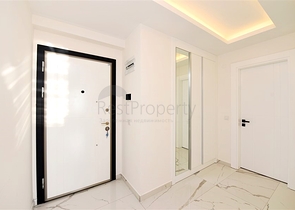 Geräumige 1+1-Wohnung in einem Komplex mit entwickelter Infrastruktur