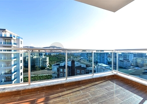 Geräumige 1+1-Wohnung in einem Komplex mit entwickelter Infrastruktur