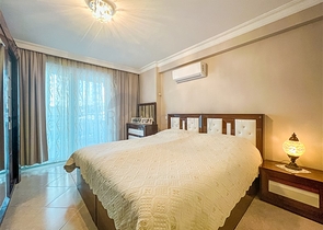 Geräumige 2+1-Wohnung mit großer Terrasse 