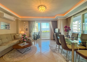 Geräumige 2+1-Wohnung mit großer Terrasse 