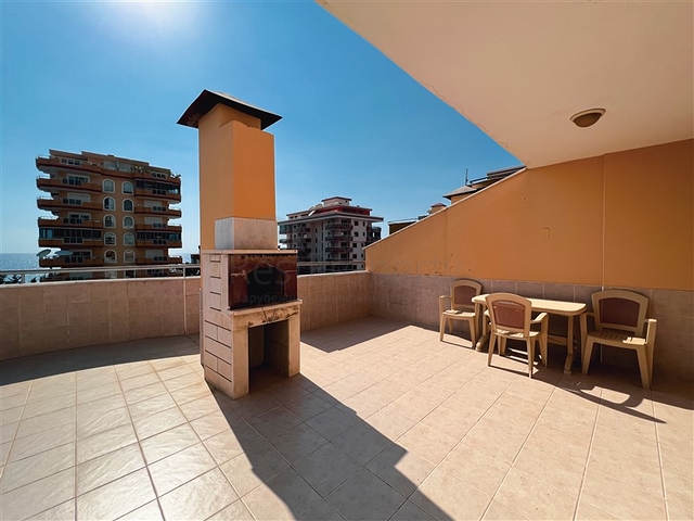 3+1 Penthouse mit Meerblick im Stadtteil Mahmutlar