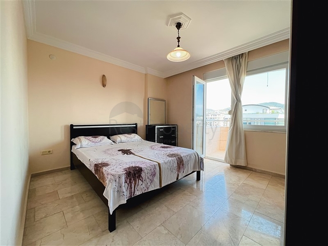 3+1 Penthouse mit Meerblick im Stadtteil Mahmutlar