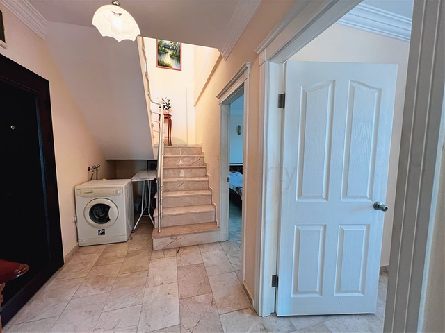 3+1 Penthouse mit Meerblick im Stadtteil Mahmutlar