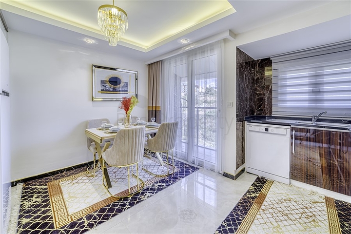 Penthouse mit Bergblick in Kestel