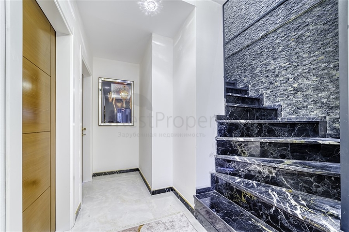 Penthouse mit Bergblick in Kestel