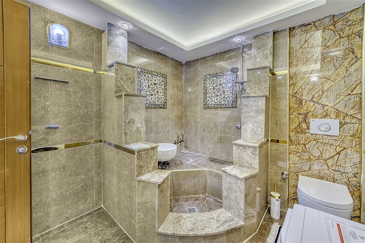 Penthouse mit Bergblick in Kestel