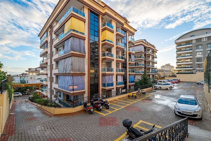 Großes Penthouse vom Eigentümer mit 4+1 Grundriss im Stadtteil Dschikcilli