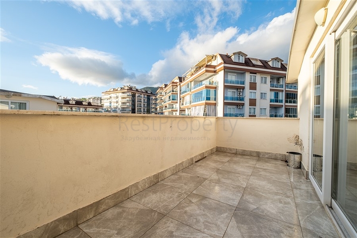 Großes Penthouse vom Eigentümer mit 4+1 Grundriss im Stadtteil Dschikcilli