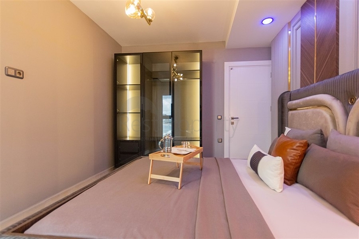 1+1 Wohnung im Stadtteil Mahmutlar, 50 m vom Meer entfernt