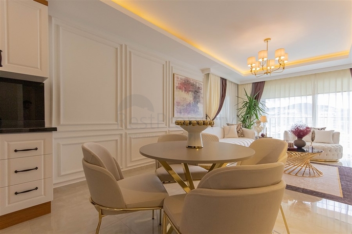 1+1 Wohnung im Stadtteil Mahmutlar, 50 m vom Meer entfernt