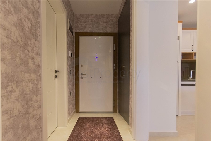 1+1 Wohnung im Stadtteil Mahmutlar, 50 m vom Meer entfernt