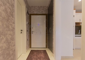 1+1 Wohnung im Stadtteil Mahmutlar, 50 m vom Meer entfernt