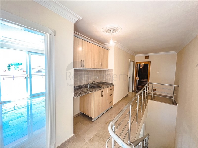 Geräumiges 4+1 Penthouse mit Meerblick