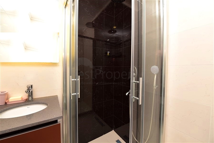 Geräumige 3+1-Wohnung mit separater Küche