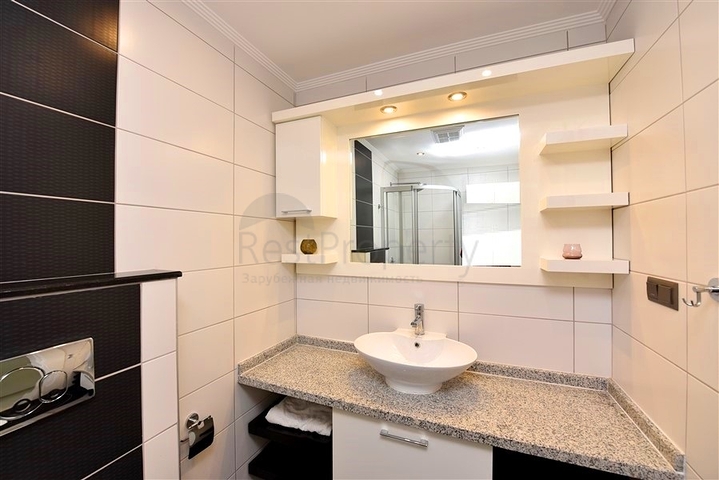 2+1 Apartment mit Meerblick in Kestel