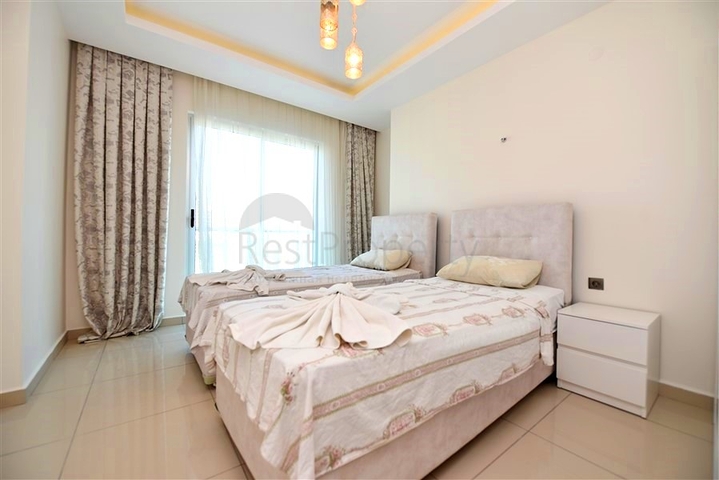 2+1 Apartment mit Meerblick in Kestel