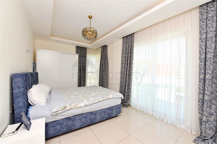 2+1 Apartment mit Meerblick in Kestel