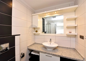 2+1 Apartment mit Meerblick in Kestel