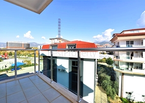 2+1 Apartment mit Meerblick in Kestel