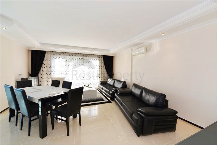 4+1 Duplex-Penthouse im Stadtteil Kestel, nur 20 m vom Meer entfernt