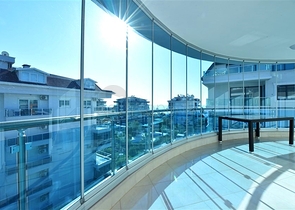 4+1 Duplex-Penthouse im Stadtteil Kestel, nur 20 m vom Meer entfernt