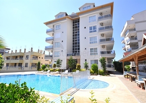 4+1 Duplex-Penthouse im Stadtteil Kestel, nur 20 m vom Meer entfernt