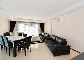 4+1 Duplex-Penthouse im Stadtteil Kestel, nur 20 m vom Meer entfernt