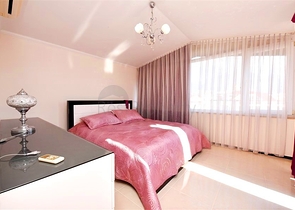 4+1 Duplex-Penthouse im Stadtteil Kestel, nur 20 m vom Meer entfernt