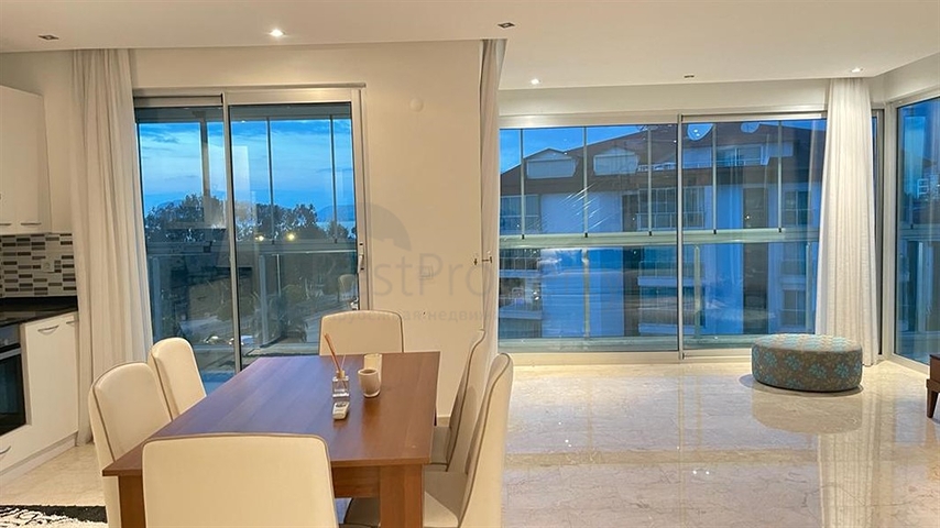 Penthouse mit drei Schlafzimmern im Stadtteil Kestel