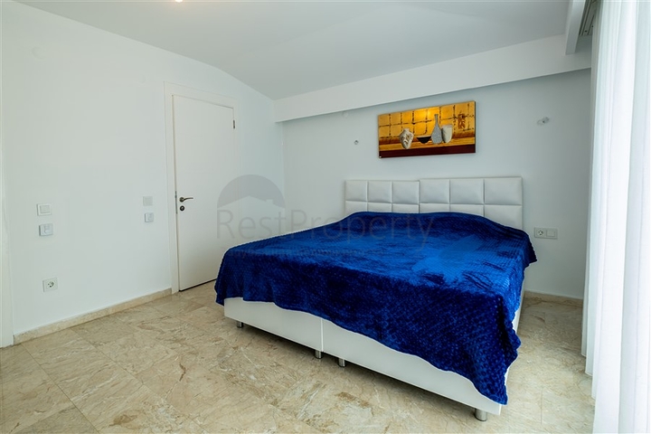 Penthouse mit drei Schlafzimmern im Stadtteil Kestel