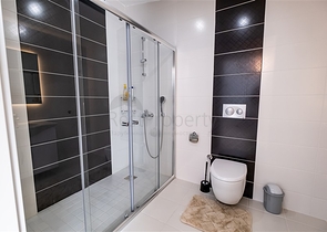 Penthouse mit drei Schlafzimmern im Stadtteil Kestel