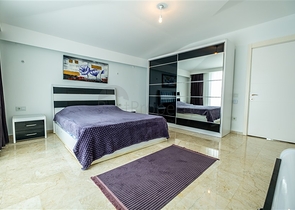 Penthouse mit drei Schlafzimmern im Stadtteil Kestel