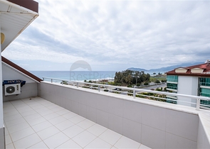 Penthouse mit drei Schlafzimmern im Stadtteil Kestel