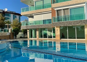 Penthouse mit drei Schlafzimmern im Stadtteil Kestel